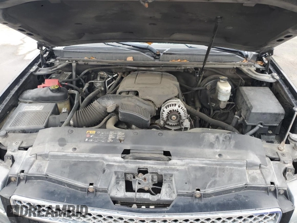 2014 Chevrolet Suburban LT with VIN 1GNSCJE05ER138819, listed as a Copart auction lot 43324175 with 218,114 mi miles and Salvage Title. Bid and sale history available at carsss.com. Image 12.