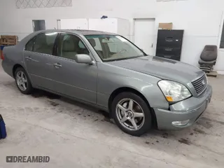 2002 Lexus LS 430 with VIN JTHBN30F620063279, listed as a IAAI auction lot 41667365 with 181,688 mi miles. Bid and sale history available at carsss.com. Image 1.