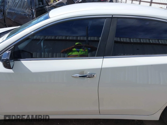2017 Nissan Altima SR z VIN 1N4AL3AP4HN349577, wystawiony jako IAAI lot #41651995 z przebiegiem 119 180 mil mil oraz . Historia ofert i sprzedaży dostępna na DreamBid. Obrazek 14.