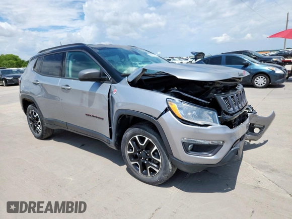 2020 Jeep Compass Trailhawk z VIN 3C4NJDDB0LT207825, wystawiony jako Copart lot #63699915 z przebiegiem 58 190 mil mil oraz Szkoda całkowita • Salvage title. Historia ofert i sprzedaży dostępna na DreamBid. Obrazek 4.