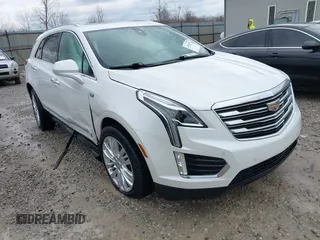 2019 Cadillac XT5 Premium Luxury FWD z VIN 1GYKNERS1KZ290754, wystawiony jako IAAI lot #41816074 z przebiegiem 91 585 mil mil oraz . Historia ofert i sprzedaży dostępna na DreamBid. Obrazek 1.