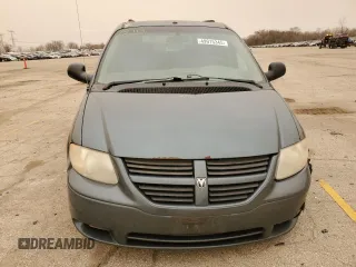 2006 Dodge Caravan SXT with VIN 1D4GP45R56B633618, listed as a Copart auction lot 49915345 with 223,481 mi miles and Salvage Title. Bid and sale history available at DreamBid. Image 5.