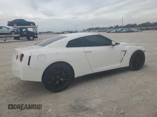2015 Nissan GT-R Premium z VIN JN1AR5EF5FM281737, wystawiony jako Copart lot #80119804 z przebiegiem 50 726 mil mil oraz Szkody całkowita. Historia ofert i sprzedaży dostępna na DreamBid. Obrazek 3.