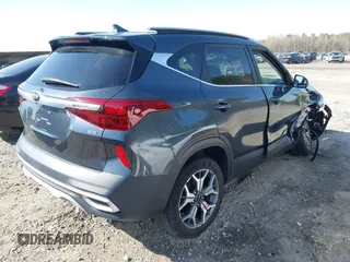 2021 Kia Seltos EX with VIN KNDERCAAXM7119935, listed as a IAAI auction lot 41852009 with 38,177 mi miles. Bid and sale history available at carsss.com. Image 4.