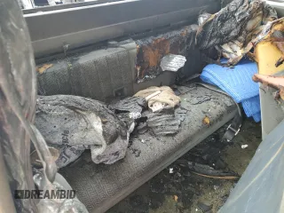 1992 Ford F-250 z VIN 1FTHX26G4NKB83915, wystawiony jako Copart lot #55854535 z przebiegiem Nie podano mil oraz Szkoda całkowita • Salvage title. Historia ofert i sprzedaży dostępna na DreamBid. Obrazek 10.