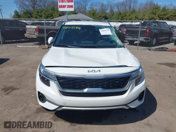 2023 Kia Seltos S z VIN KNDEUCAAXP7394658, wystawiony jako IAAI lot #42051398 z przebiegiem 68 256 mil mil oraz . Historia ofert i sprzedaży dostępna na DreamBid. Obrazek 13.