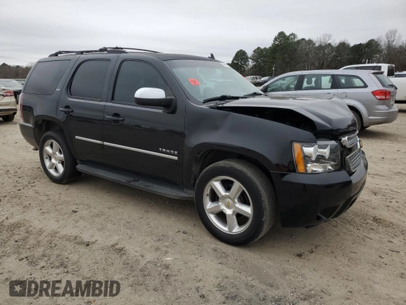 2014 Chevrolet Tahoe LTZ z VIN 1GNSCCE04ER156563, wystawiony jako Copart lot #44647735 z przebiegiem 135 849 mil mil oraz Czysty tytuł • Clean title. Historia ofert i sprzedaży dostępna na DreamBid. Obrazek 4.