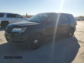 2016 Ford Utility Police Interceptor with VIN 1FM5K8AR3GGD16484, listed as a Copart auction lot 84160344 with 113,057 mi miles and Salvage Title. Bid and sale history available at carsss.com. Image 1.