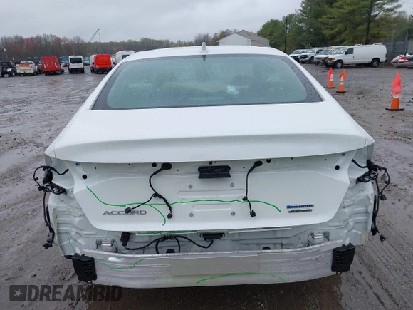 2024 Honda Accord Touring с VIN 1HGCY2F80RA090757, выставлен на аукционе IAAI как лот 41999518 с пробегом 3 862 миль миль и . История ставок и продаж доступна на DreamBid. Изображение 16.