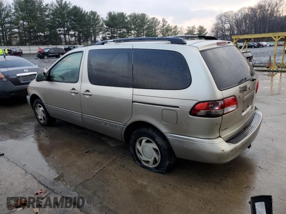 2002 Toyota Sienna LE with VIN 4T3ZF13C82U492678, listed as a Copart auction lot 84123944 with 138,763 mi miles and Clean Title. Bid and sale history available at carsss.com. Image 2.