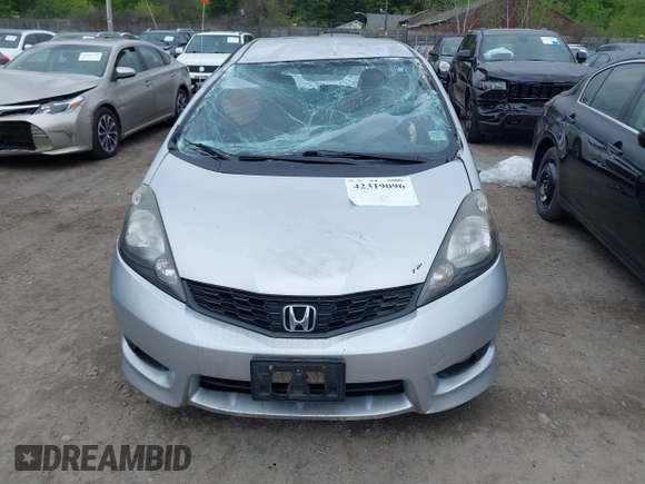 2013 Honda Fit Sport с VIN JHMGE8H59DC067410, выставлен на аукционе IAAI как лот 42319096 с пробегом 149 779 миль миль и . История ставок и продаж доступна на DreamBid. Изображение 12.