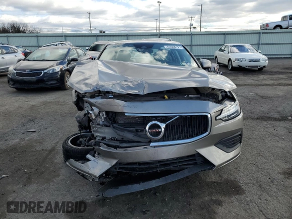 2020 Volvo S60 Momentum with VIN 7JR102FK1LG064926, listed as a Copart auction lot 42684723 with 29,109 mi miles. Bid and sale history available at carsss.com. Image 5.