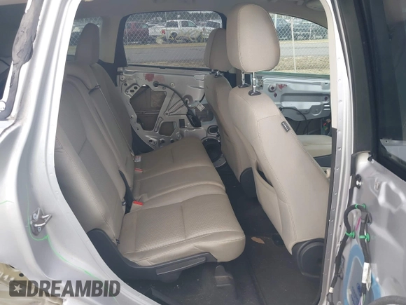2017 Ford Escape SE z VIN 1FMCU9GDXHUA46689, wystawiony jako IAAI lot #41492523 z przebiegiem 67 401 mil mil oraz . Historia ofert i sprzedaży dostępna na DreamBid. Obrazek 8.