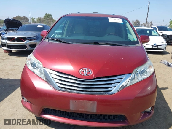 2012 Toyota Sienna XLE AAS with VIN 5TDYK3DC4CS193516, listed as a IAAI auction lot 42188284 with 239,034 mi miles. Bid and sale history available at carsss.com. Image 12.