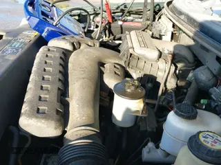 2004 Ford F-150 XL z VIN 1FTVX14524NA45785, wystawiony jako IAAI lot #43522419 z przebiegiem 111 755 mil mil oraz . Historia ofert i sprzedaży dostępna na DreamBid. Obrazek 12.