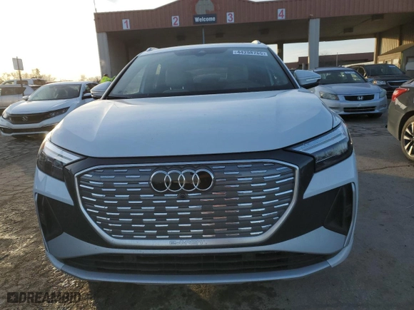 2024 Audi Q4 e-tron Premium Plus with VIN WA1LUBFZ2RP041862, listed as a Copart auction lot 44298765 with 2,405 mi miles and Salvage Title. Bid and sale history available at carsss.com. Image 5.