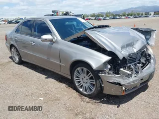 2007 Mercedes-Benz E 350 z VIN WDBUF56X57A995752, wystawiony jako IAAI lot #42249560 z przebiegiem 215 477 mil mil oraz . Historia ofert i sprzedaży dostępna na DreamBid. Obrazek 1.