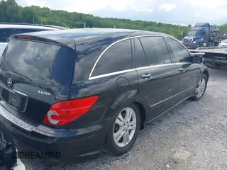 2008 Mercedes-Benz R 3.5L with VIN 4JGCB65E08A082389, listed as a IAAI auction lot 42502582 with 236,388 mi miles and . Bid and sale history available at DreamBid. Image 4.