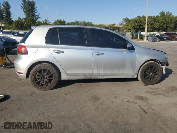 2013 Volkswagen Golf w/Conv & Sunroof с VIN WVWDB7AJ0DW121691, выставлен на аукционе Copart как лот 41679595 с пробегом 144 778 миль миль и Списание • Salvage title. История ставок и продаж доступна на DreamBid. Изображение 3.