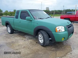 2001 Nissan Frontier XE z VIN 1N6DD26S51C400420, wystawiony jako IAAI lot #42559810 z przebiegiem 76 145 mil mil oraz . Historia ofert i sprzedaży dostępna na DreamBid. Obrazek 1.