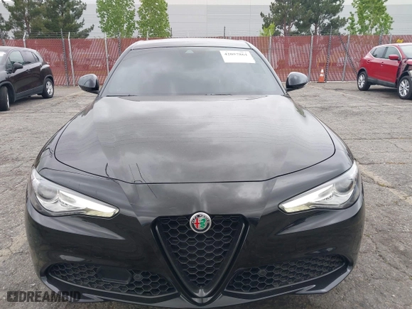 2021 Alfa Romeo Giulia Ti Sport with VIN ZARFAMBN5M7645723, listed as a IAAI auction lot 42057861 with 63,594 mi miles. Bid and sale history available at carsss.com. Image 6.