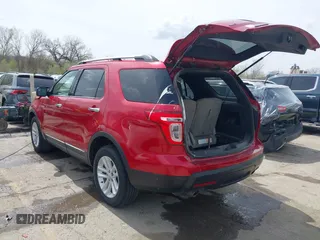2012 Ford Explorer XLT with VIN 1FMHK8D8XCGA83231, listed as a IAAI auction lot 41880664 with 187,784 mi miles and . Bid and sale history available at DreamBid. Image 3.