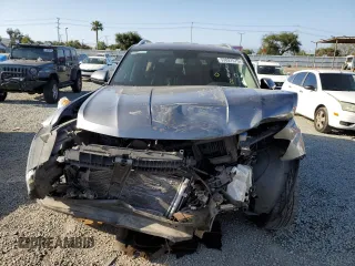 2018 Volkswagen Atlas SE with VIN 1V2KR2CA0JC576975, listed as a Copart auction lot 53897475 with 102,651 mi miles and Salvage title. Bid and sale history available at DreamBid. Image 5.