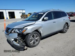 2019 Nissan Pathfinder S z VIN 5N1DR2MN4KC620887, wystawiony jako Copart lot #47366375 z przebiegiem 102 878 mil mil oraz Szkoda całkowita • Salvage title. Historia ofert i sprzedaży dostępna na DreamBid. Obrazek 1.