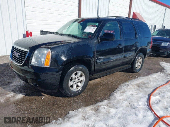 2007 GMC Yukon SLT with VIN 1GKFK13097J316933, listed as a IAAI auction lot 41330144 with 263,177 mi miles. Bid and sale history available at carsss.com. Image 2.