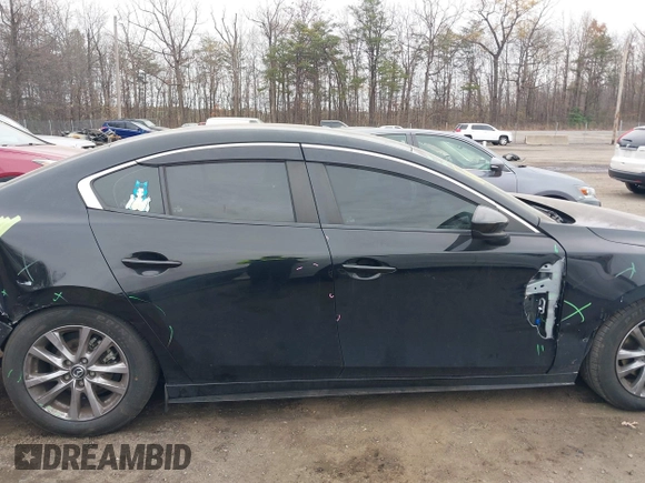 2021 Mazda 3 S с VIN 3MZBPAAL8MM201924, выставлен на аукционе IAAI как лот 40977248 с пробегом 89 894 миль миль и . История ставок и продаж доступна на DreamBid. Изображение 14.