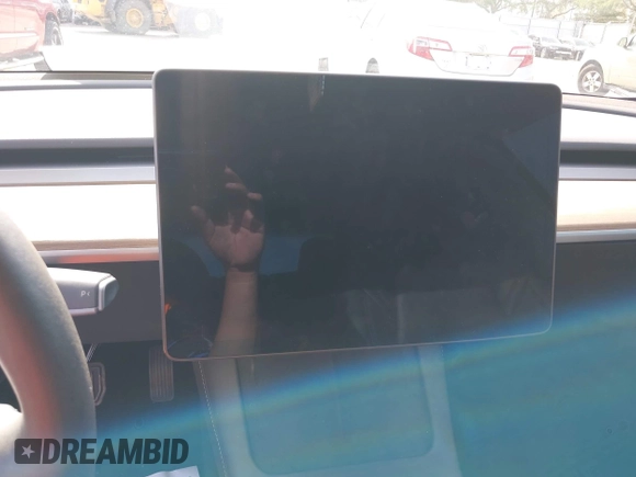 2023 Tesla Model 3 с VIN 5YJ3E1EA0PF589066, выставлен на аукционе IAAI как лот 42508495 с пробегом Не указан миль и . История ставок и продаж доступна на DreamBid. Изображение 7.