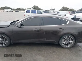 2017 Kia Cadenza Premium z VIN KNALC4J11H5093061, wystawiony jako IAAI lot #41650849 z przebiegiem 138 989 mil mil oraz . Historia ofert i sprzedaży dostępna na DreamBid. Obrazek 15.