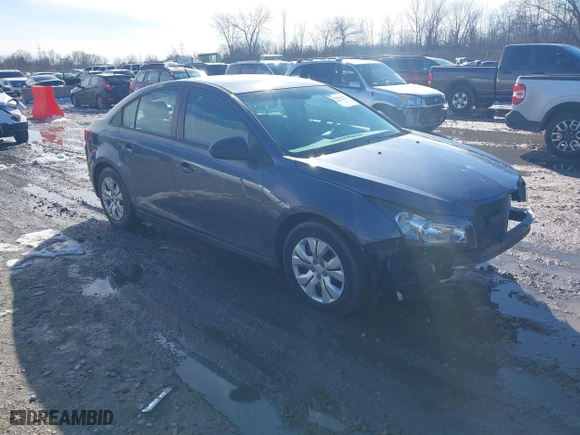 2014 Chevrolet Cruze LS with VIN 1G1PB5SH6E7325770, listed as a IAAI auction lot 41696037 with 114,931 mi miles. Bid and sale history available at carsss.com. Image 1.