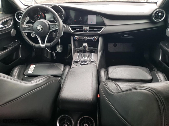 2017 Alfa Romeo Giulia Ti with VIN ZARFAECN8H7554682, listed as a Copart auction lot 44864655 with 101,473 mi miles and Salvage Title. Bid and sale history available at carsss.com. Image 8.