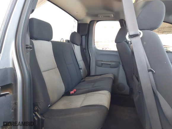 2007 Chevrolet Silverado 1500 Work Truck with VIN 2GCEC19C871592827, listed as a IAAI auction lot 41960690 with 193,154 mi miles. Bid and sale history available at carsss.com. Image 8.