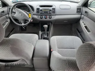 2004 Toyota Camry LE with VIN 4T1BE32K24U900340, listed as a Copart auction lot 52861095 with 92,694 mi miles and Salvage Title. Bid and sale history available at carsss.com. Image 8.