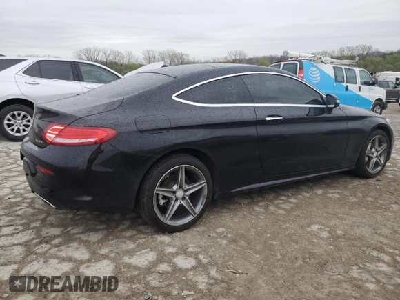 2017 Mercedes-Benz C 300 z VIN WDDWJ4KB2HF371513, wystawiony jako Copart lot #51837745 z przebiegiem 111 560 mil mil oraz Szkoda całkowita • Salvage title. Historia ofert i sprzedaży dostępna na DreamBid. Obrazek 3.