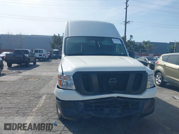 2020 Nissan NV Cargo SV z VIN 1N6BF0LY3LN811787, wystawiony jako IAAI lot #41826864 z przebiegiem 66 237 mil mil oraz . Historia ofert i sprzedaży dostępna na DreamBid. Obrazek 12.