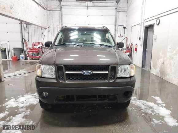 2005 Ford Explorer Sport Trac XLS with VIN 1FMZU77K25UB67905, listed as a IAAI auction lot 41808499 with 140,553 mi miles. Bid and sale history available at carsss.com. Image 12.