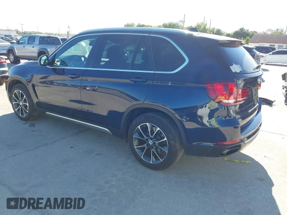 2017 BMW X5 xDrive50i z VIN 5UXKR6C32H0U13751, wystawiony jako IAAI lot #41834968 z przebiegiem 112 155 mil mil oraz . Historia ofert i sprzedaży dostępna na DreamBid. Obrazek 3.