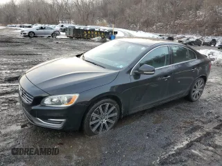 2014 Volvo S60 T6 with VIN YV1902FH9E2274593, listed as a Copart auction lot 43174135 with 84,645 mi miles and Salvage Title. Bid and sale history available at carsss.com. Image 1.