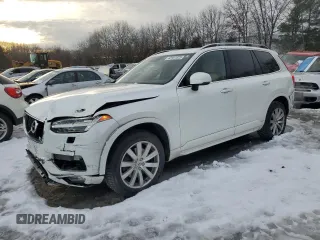 2016 Volvo XC90 T6 Momentum with VIN YV4A22PK5G1078003, listed as a Copart auction lot 42907025 with 75,571 mi miles and Salvage Title. Bid and sale history available at carsss.com. Image 1.