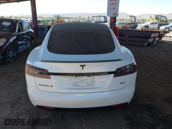 2016 Tesla Model S 90D with VIN 5YJSA1E22GF149639, listed as a IAAI auction lot 42583167 with Not provided miles and . Bid and sale history available at DreamBid. Image 16.