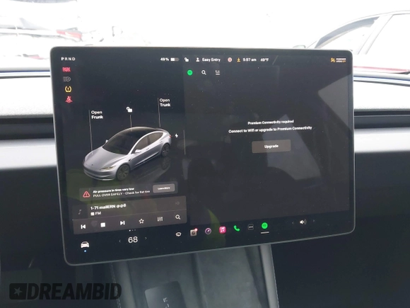 2025 Tesla Model 3 Long Range z VIN 5YJ3E1EA0SF906935, wystawiony jako IAAI lot #41915554 z przebiegiem 1 715 mil mil oraz . Historia ofert i sprzedaży dostępna na DreamBid. Obrazek 18.
