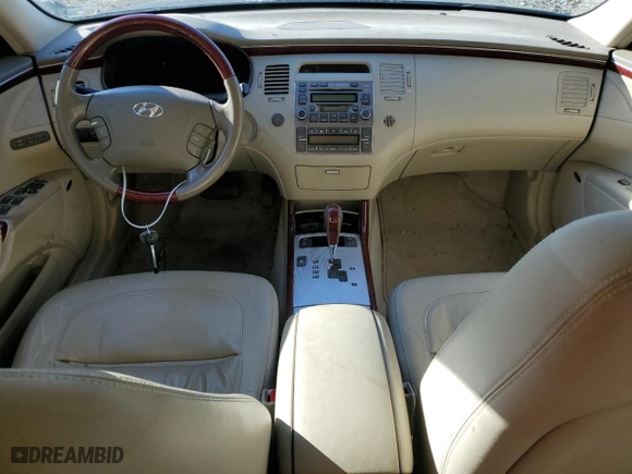 2007 Hyundai Azera SE with VIN KMHFC46F57A163182, listed as a Copart auction lot 37232464 with 194,239 mi miles and Non Repairable. Bid and sale history available at carsss.com. Image 8.