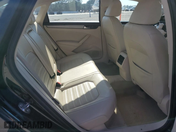 2015 Volkswagen Passat SE with VIN 1VWBS7A35FC076077, listed as a Copart auction lot 46589295 with 76,419 mi miles and Salvage title. Bid and sale history available at DreamBid. Image 10.