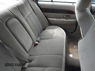 2003 Mercury Grand Marquis LS Premium z VIN 2MEFM75WX3X683205, wystawiony jako IAAI lot #42177139 z przebiegiem 200 521 mil mil oraz . Historia ofert i sprzedaży dostępna na DreamBid. Obrazek 8.