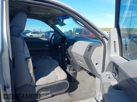2006 Ford F-150 XLT with VIN 1FTPX14V66FA97314, listed as a IAAI auction lot 41623791 with 215,882 mi miles. Bid and sale history available at carsss.com. Image 5.