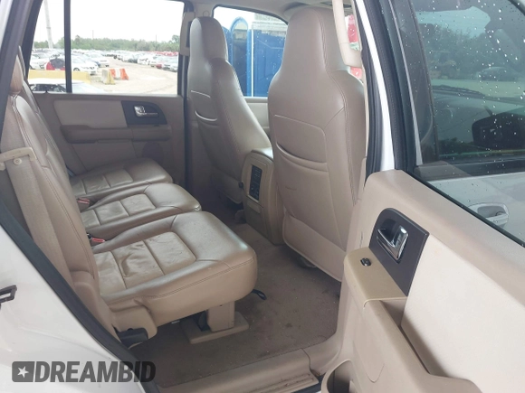 2005 Ford Expedition Eddie Bauer с VIN 1FMPU17505LB13376, выставлен на аукционе IAAI как лот 42424935 с пробегом 178 557 миль миль и . История ставок и продаж доступна на DreamBid. Изображение 8.