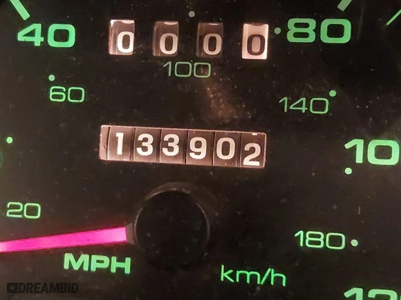 2001 Ford Taurus SEL with VIN 1FAHP56S01G106189, listed as a IAAI auction lot 41257502 with 133,902 mi miles. Bid and sale history available at carsss.com. Image 7.